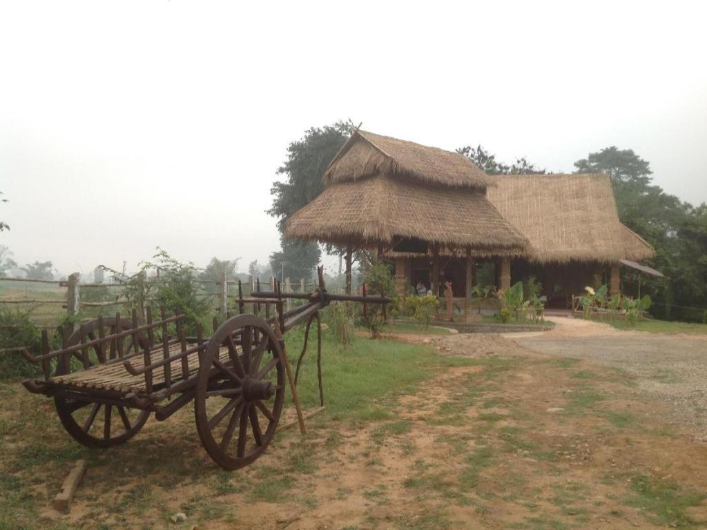 Mr. Charles River View Lodge Thibaw Extérieur photo