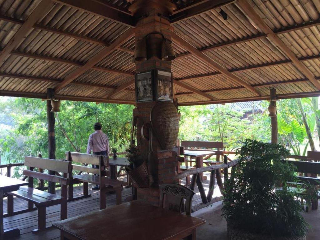 Mr. Charles River View Lodge Thibaw Extérieur photo