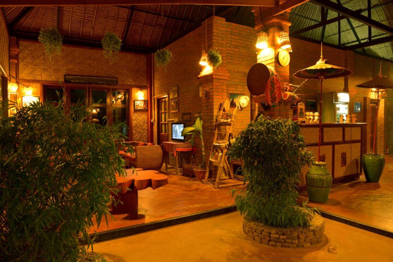 Mr. Charles River View Lodge Thibaw Extérieur photo